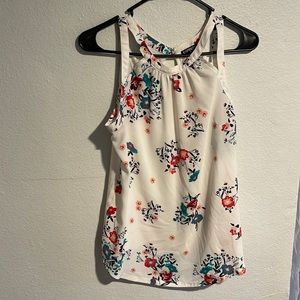 Express tank top. Floral.